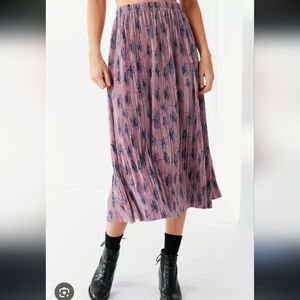 Urban Outfitters Plisse Floral Pink and Black A-Line Midi Skirt XS